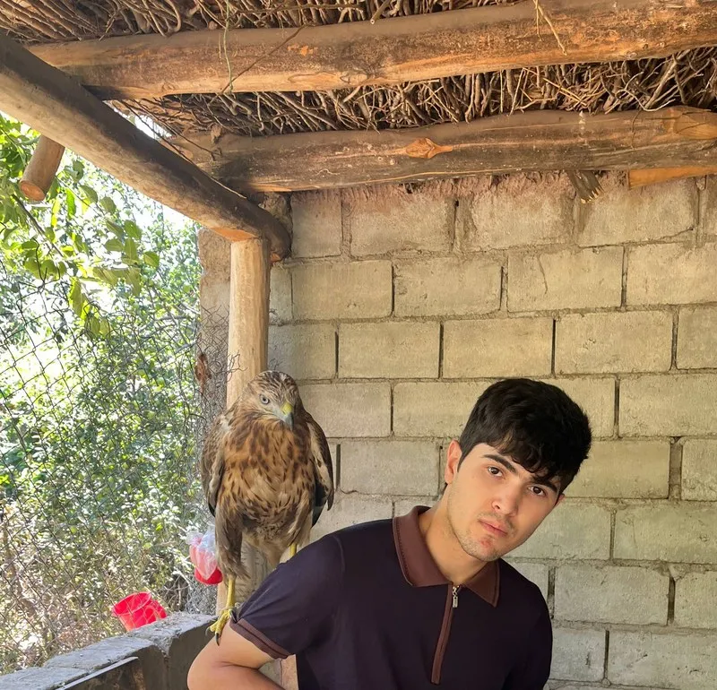 Mahmud Faiezov with an eagle